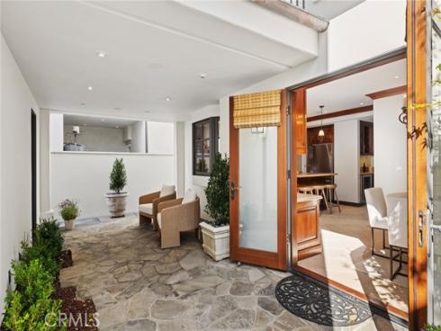 707 Larkspur Avenue, Corona del Mar, CA