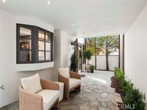 707 Larkspur Avenue, Corona del Mar, CA