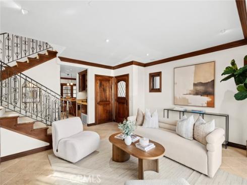 707 Larkspur Avenue, Corona del Mar, CA