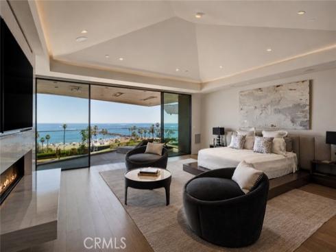 2928 Ocean , Corona del Mar, CA