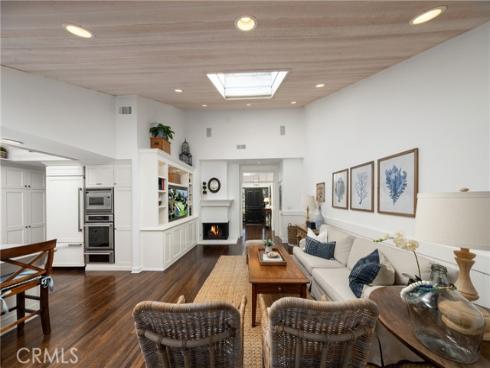 877 Sandcastle Drive, Corona del Mar, CA