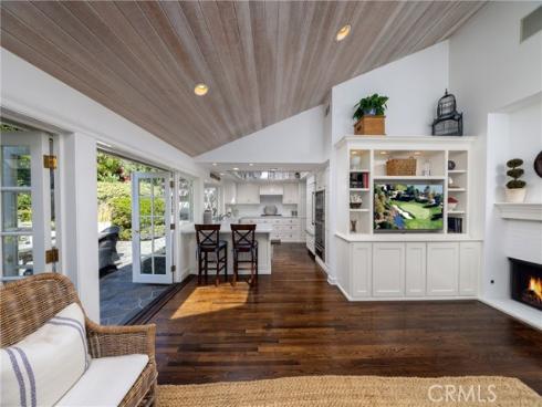 877 Sandcastle Drive, Corona del Mar, CA