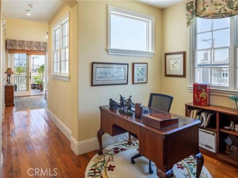 223 Marigold Avenue, Corona del Mar, CA