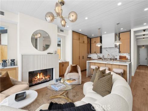 715 Poinsettia , Corona del Mar, CA