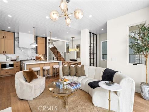 715 Poinsettia , Corona del Mar, CA