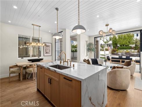 715 Poinsettia , Corona del Mar, CA