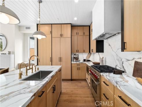 715 Poinsettia , Corona del Mar, CA