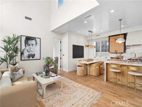 715 Poinsettia AvenueRear, Corona del Mar, CA