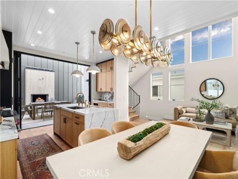 715 Poinsettia AvenueRear, Corona del Mar, CA
