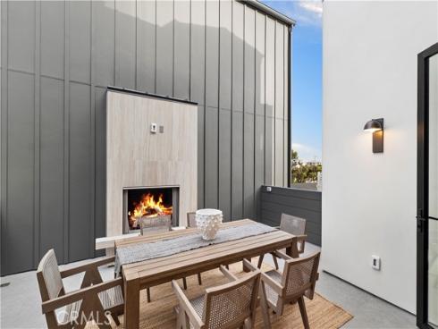 715 Poinsettia AvenueRear, Corona del Mar, CA
