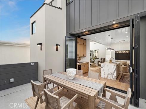 715 Poinsettia AvenueRear, Corona del Mar, CA