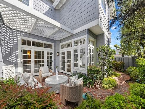 3600 5th , Corona del Mar, CA