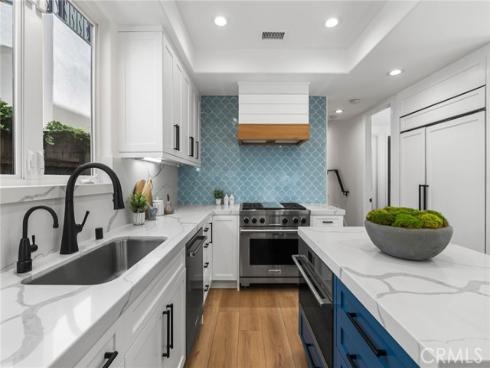 2508 Ocean Boulevard, Corona del Mar, CA