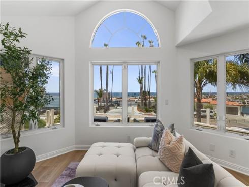 2508 Ocean Boulevard, Corona del Mar, CA