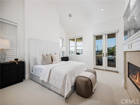 408  Poinsettia   Avenue, Corona del Mar, CA