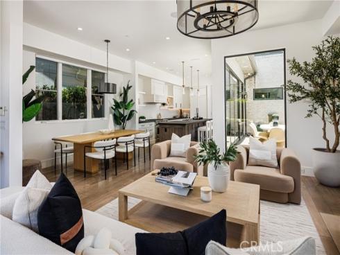 408  Poinsettia   Avenue, Corona del Mar, CA
