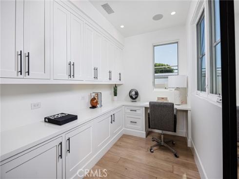 408  Poinsettia   Avenue, Corona del Mar, CA