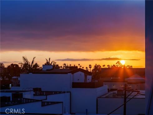 408  Poinsettia   Avenue, Corona del Mar, CA
