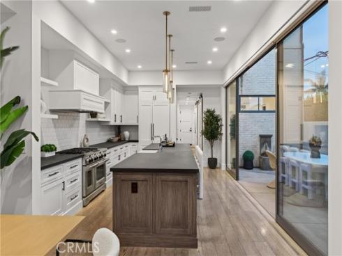408  Poinsettia   Avenue, Corona del Mar, CA