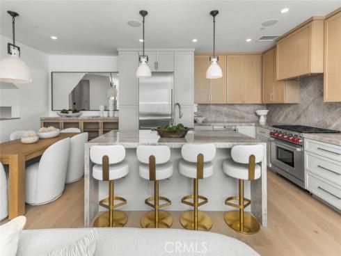 611 Marguerite B Avenue, Corona del Mar, CA