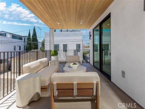 611 Marguerite B Avenue, Corona del Mar, CA