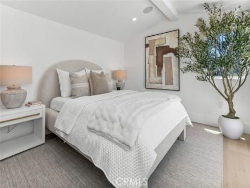 611 Marguerite B Avenue, Corona del Mar, CA