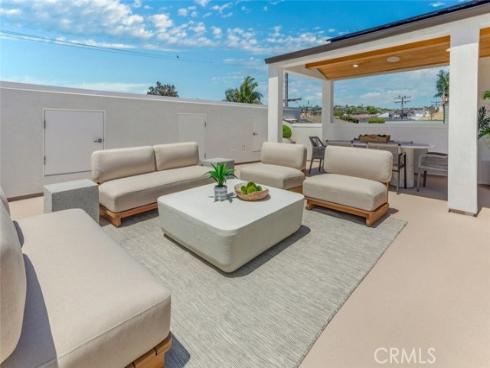 611 Marguerite B Avenue, Corona del Mar, CA