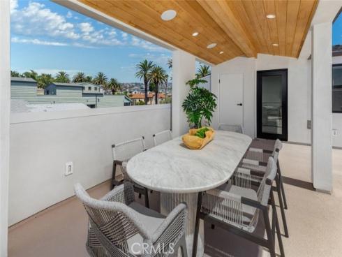 611 Marguerite B Avenue, Corona del Mar, CA