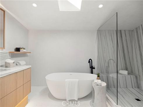 1120  White Sails   Way, Corona del Mar, CA