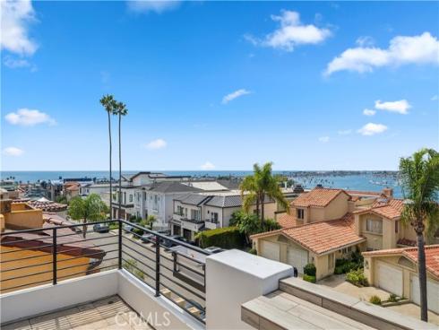 312 Carnation Avenue