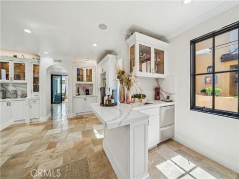 312 Carnation Avenue, Corona del Mar, CA