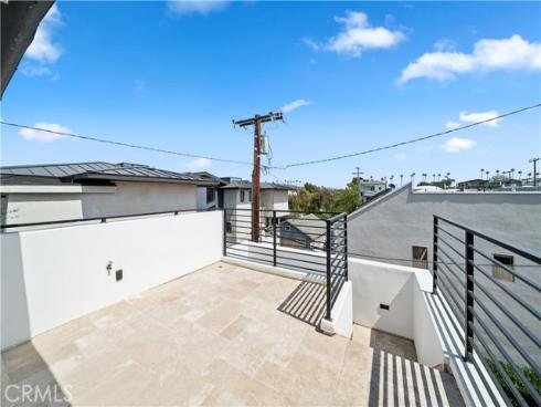 312 Carnation Avenue, Corona del Mar, CA