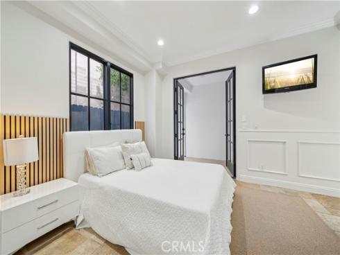 312 Carnation Avenue, Corona del Mar, CA