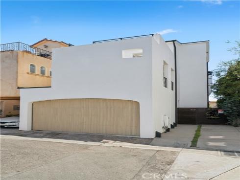 312 Carnation Avenue, Corona del Mar, CA