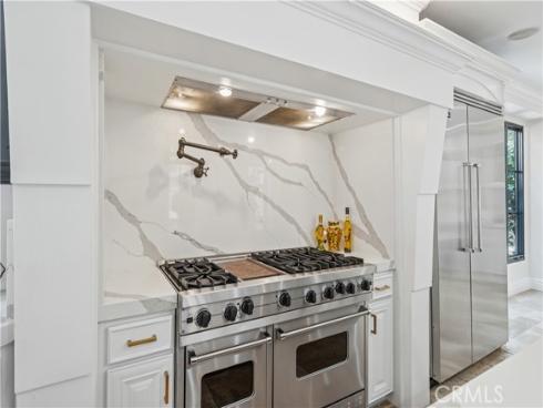 312 Carnation Avenue, Corona del Mar, CA