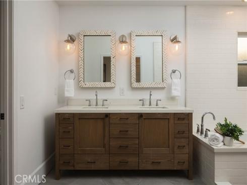 433  Seaward  , Corona del Mar, CA
