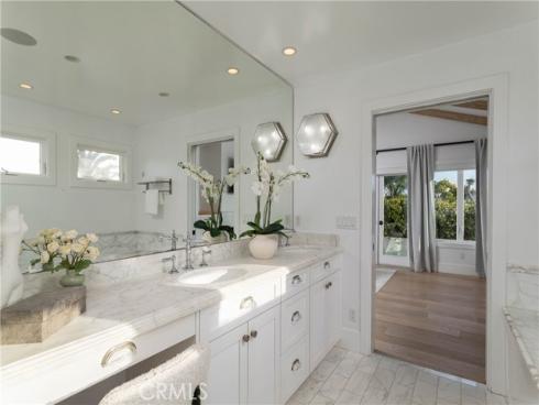 433  Seaward  , Corona del Mar, CA