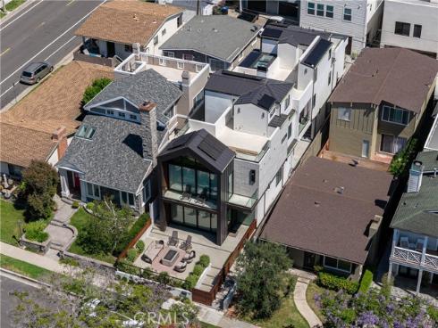716  Orchid   Avenue, Corona del Mar, CA
