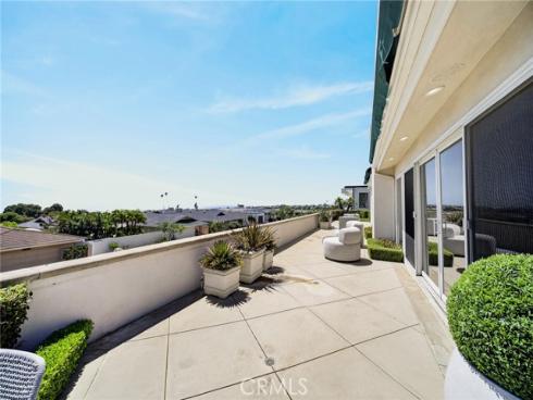 4807 Surrey Drive, Corona del Mar, CA