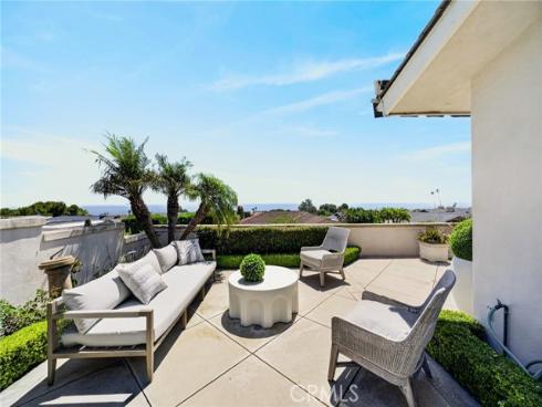4807 Surrey Drive, Corona del Mar, CA