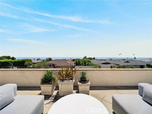 4807 Surrey Drive, Corona del Mar, CA
