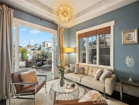 713 Larkspur Avenue, Corona del Mar, CA