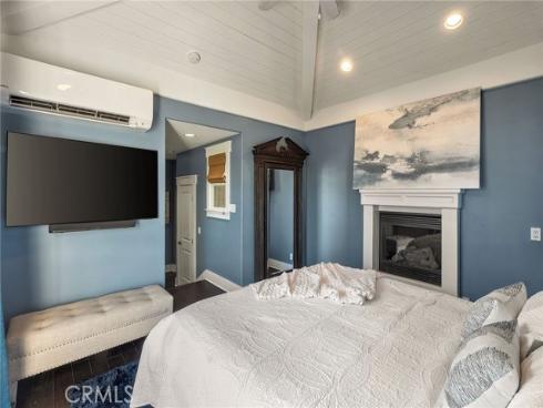 713 Larkspur Avenue, Corona del Mar, CA