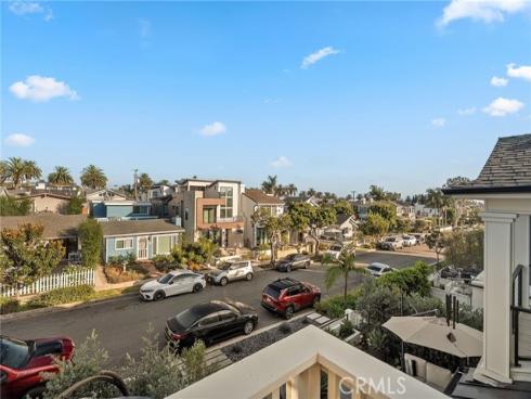 713 Larkspur Avenue, Corona del Mar, CA
