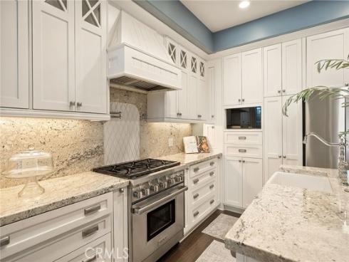 713 Larkspur Avenue, Corona del Mar, CA