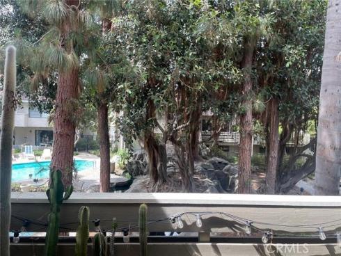 404 Brighton Springs , Costa Mesa, CA