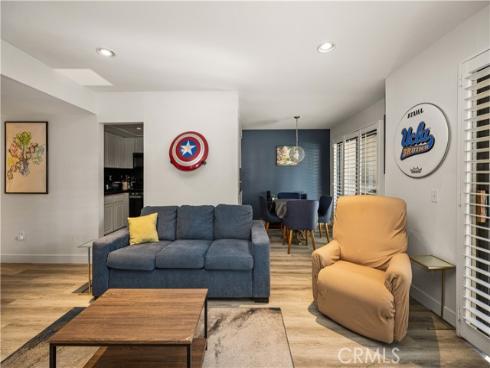 421 Bryson Springs , Costa Mesa, CA