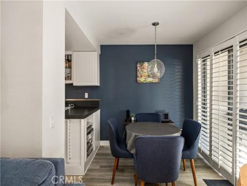 421 Bryson Springs , Costa Mesa, CA