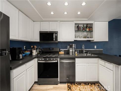 421 Bryson Springs , Costa Mesa, CA