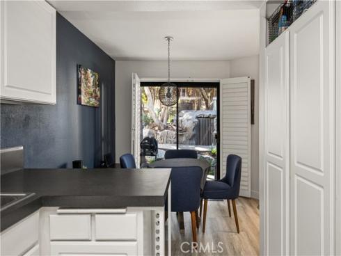 421 Bryson Springs , Costa Mesa, CA